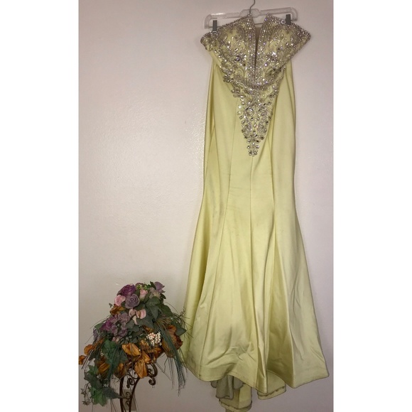 Three N Yellow Mermaid Gown - Picture 1 of 8